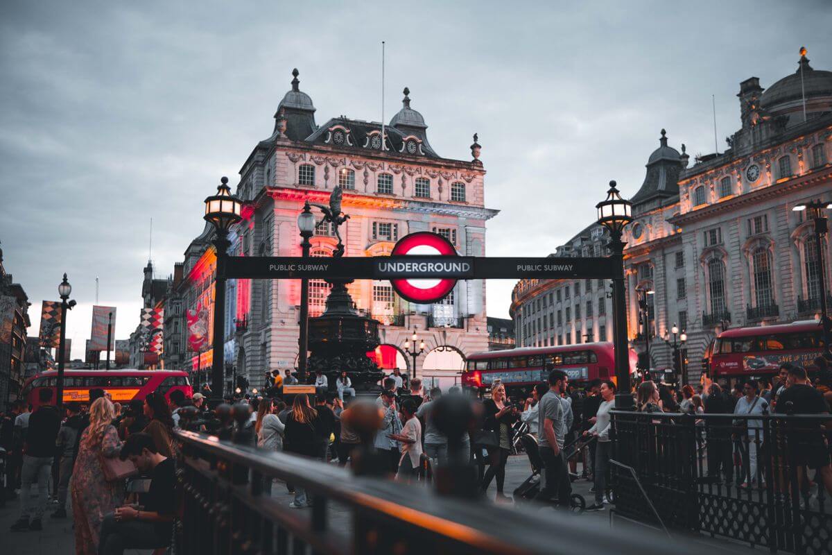 Une vue de Piccadilly Circus dans le West End de Londres. Photo Martino Battista