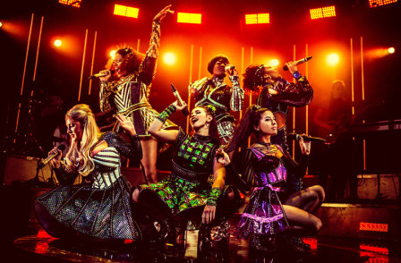 SIX à l’Arts Theatre, de reine Tudors à reine de la pop !